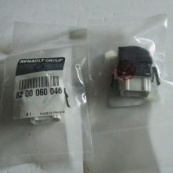Power Window Switch Megane II -LAG II Renault 8200060046 Power Window Switch Megane II -LAG II Renault 8200060046
